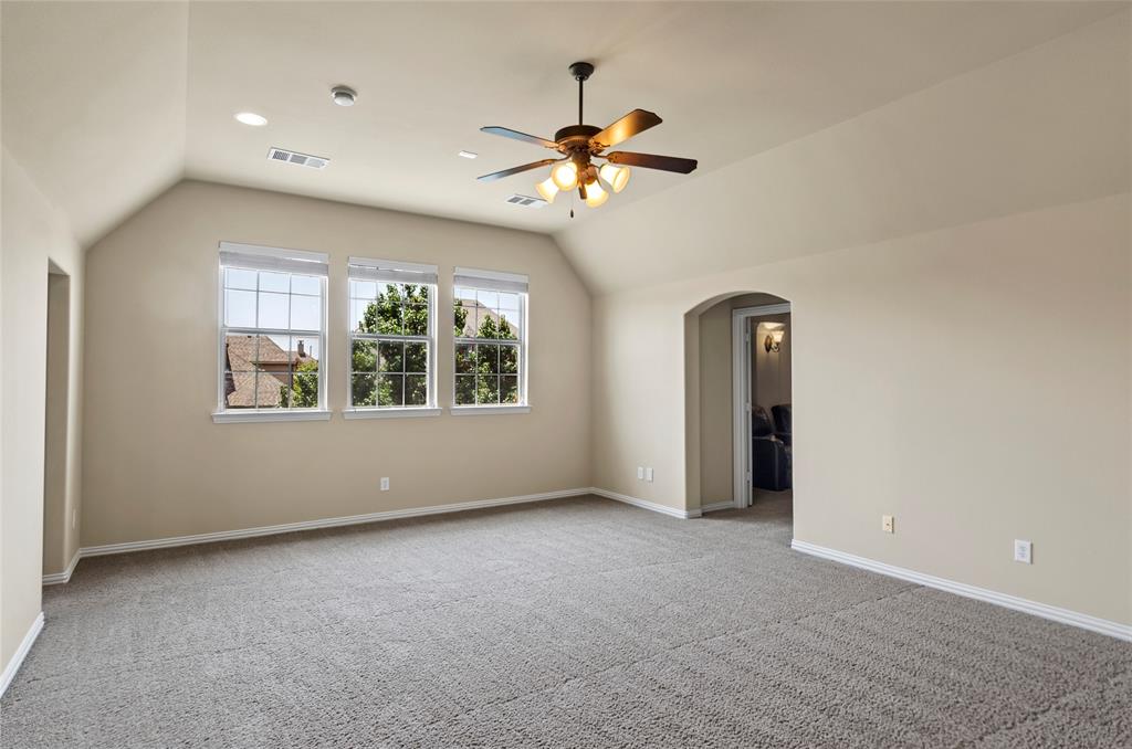 2116 Ironside Drive Property Photo 6