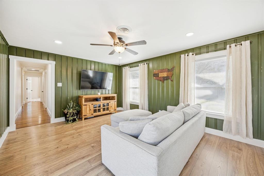 207 Joe White Street Property Photo 10