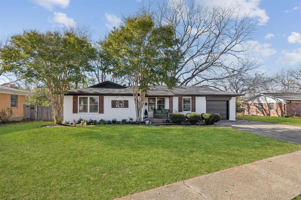 207 Joe White Street Property Photo 13