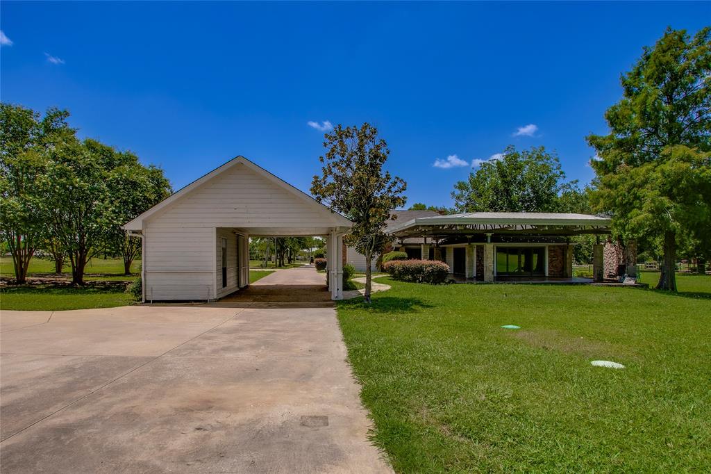 365 E Tripp Road Property Photo 9