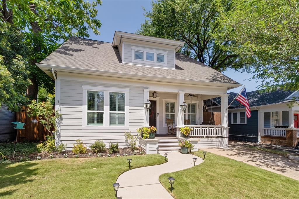 909 Woodlawn Avenue Property Photo 3