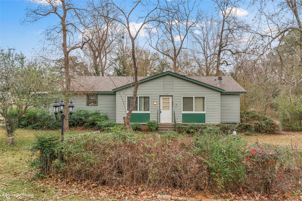 302 Princeton Road Property Photo 1
