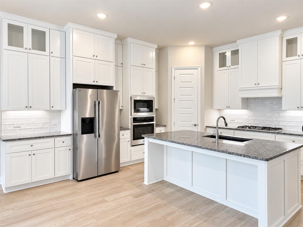 2524 Ballaster Mews Property Photo 6