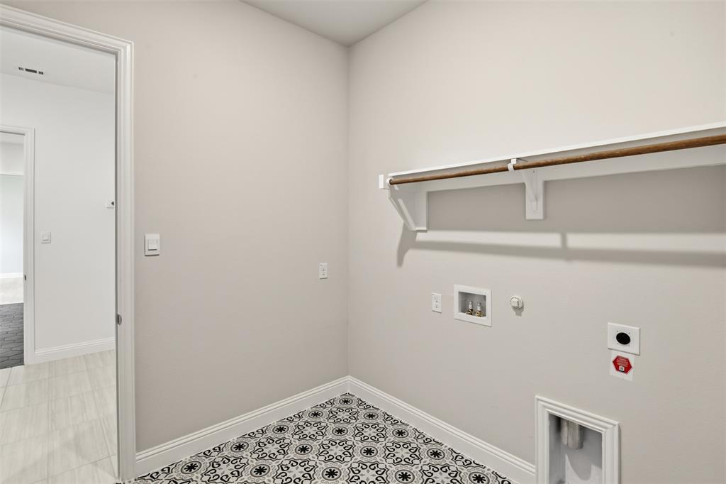 2524 Ballaster Mews Property Photo 24