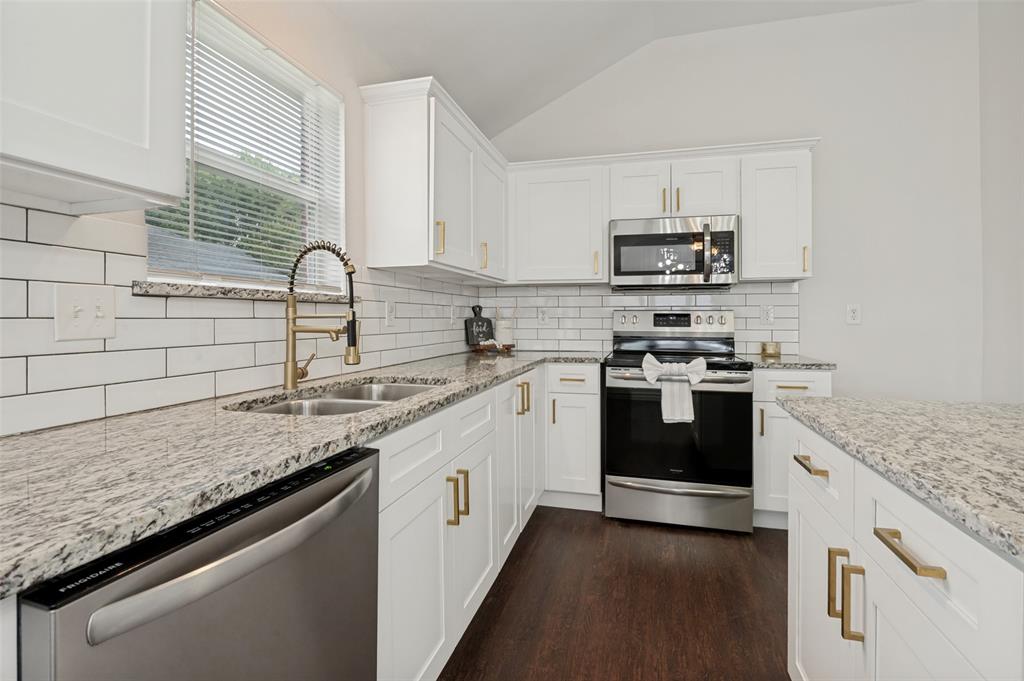 1832 Serena Drive Property Photo 7