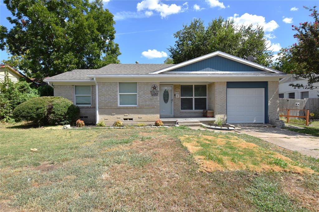 1718 Summit Street Property Photo 1
