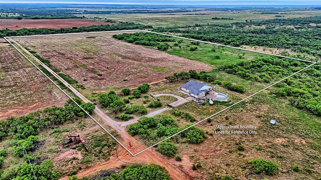 2563 Raymond Edwards Road Property Photo 1