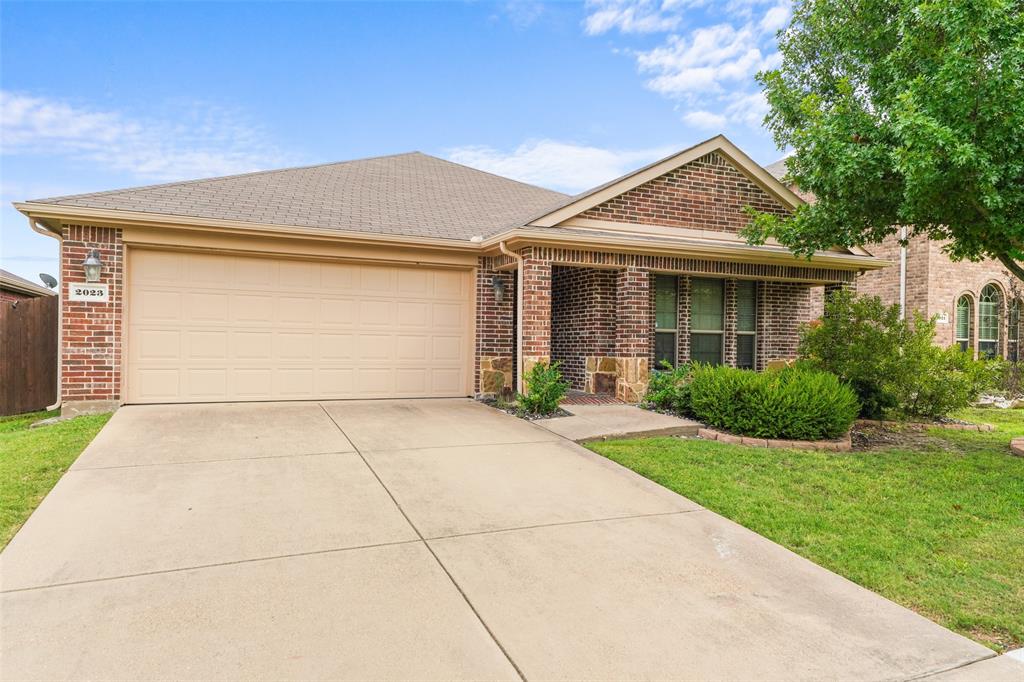 2023 Sterling Gate Drive Property Photo 4