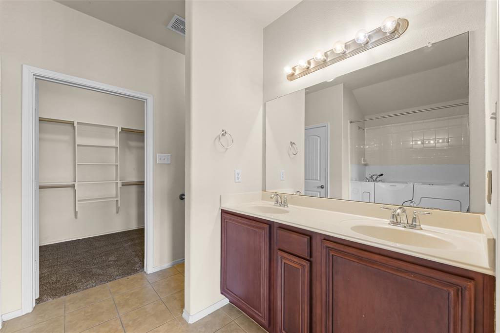 2023 Sterling Gate Drive Property Photo 21