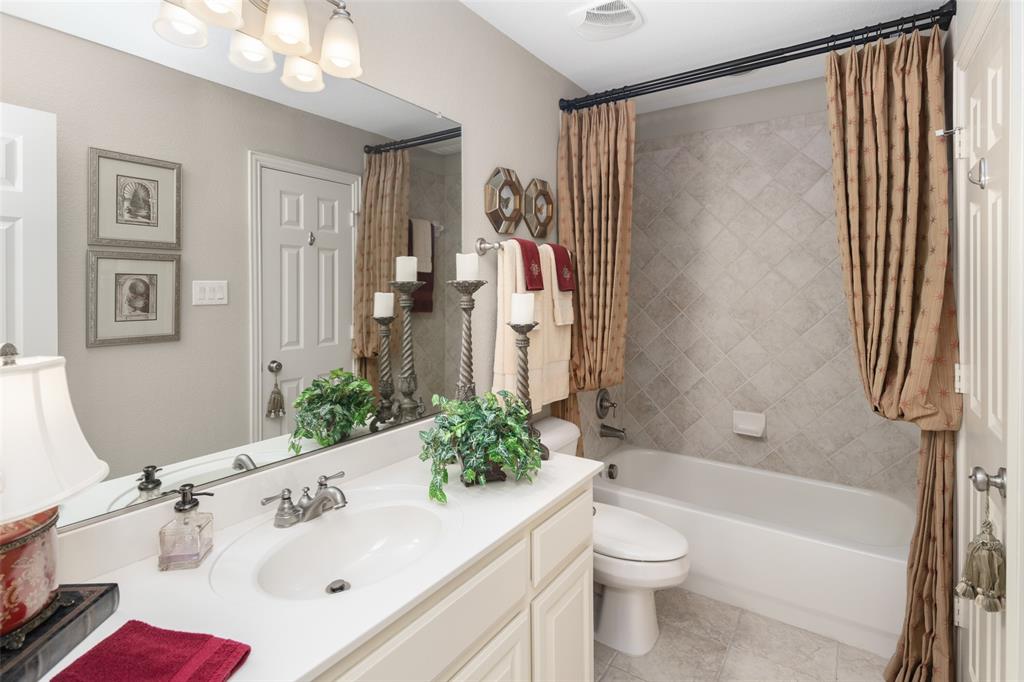 901 Crestmoor Drive Property Photo 33