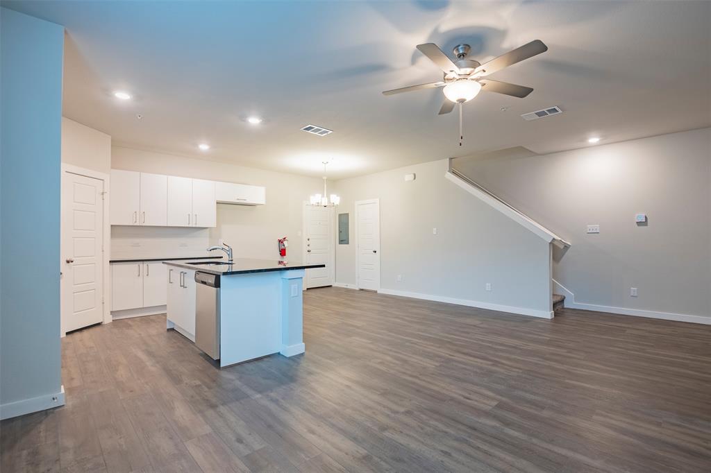 653 Wheatfield Drive Property Photo 1
