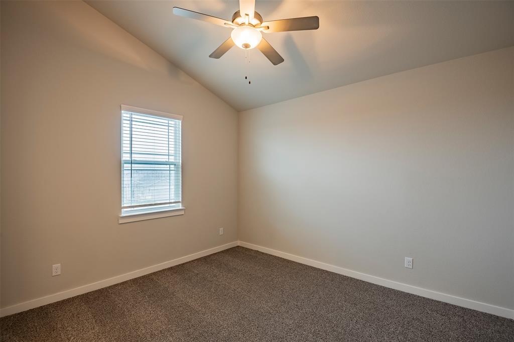 653 Wheatfield Drive Property Photo 11