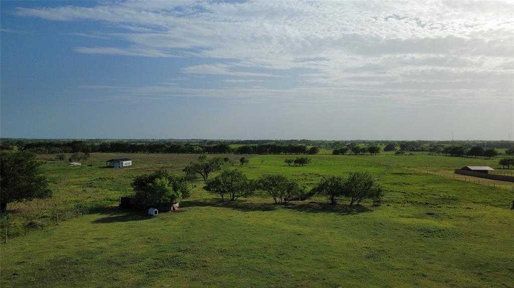 890 S Fm 1951 Property Photo 19