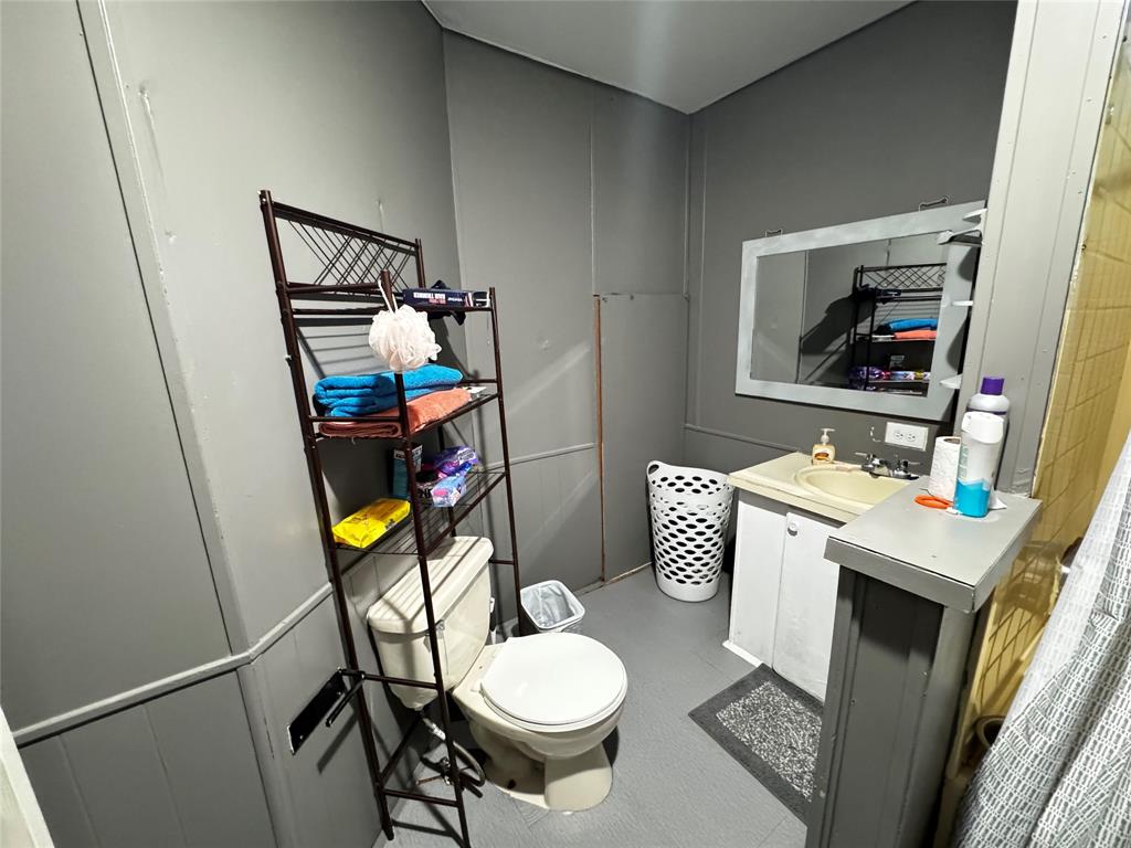 890 S Fm 1951 Property Photo 23