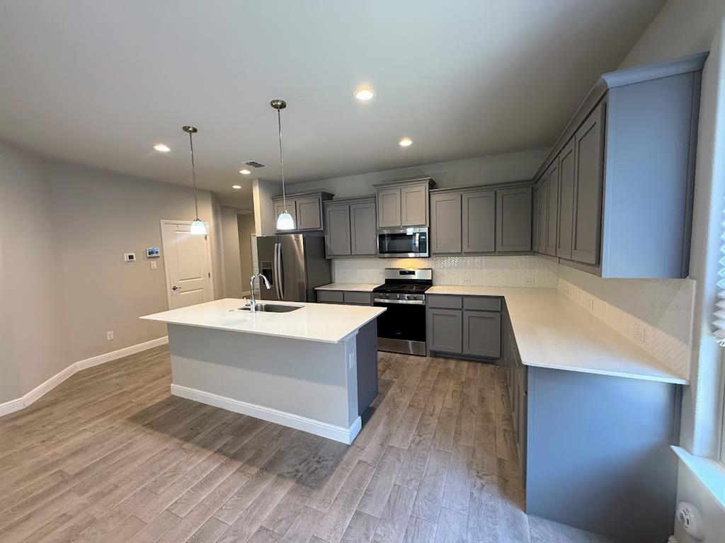 10921 Rockchapel Drive Property Photo 6