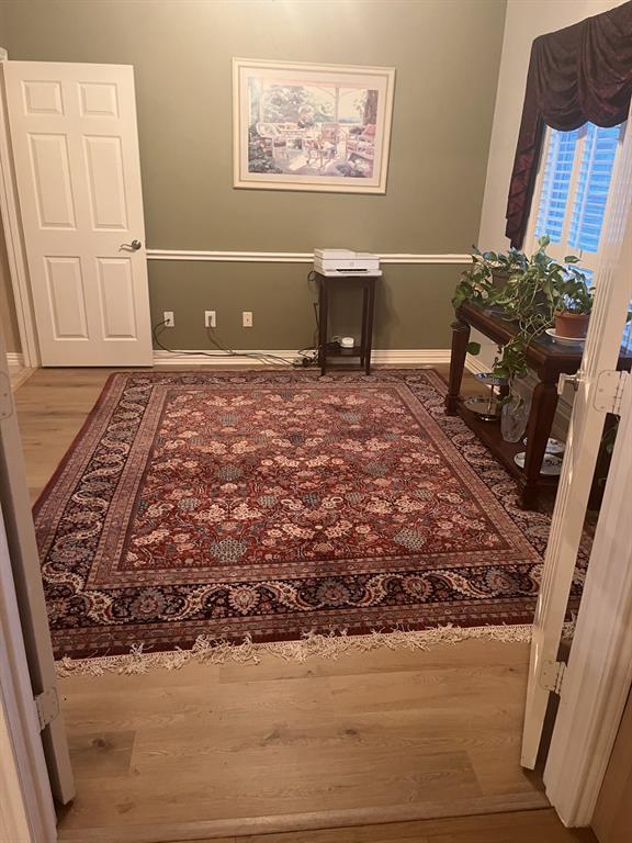 6113 Hagerman Drive Property Photo 12