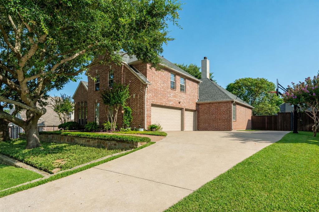 629 Taylor Trail Property Photo 4