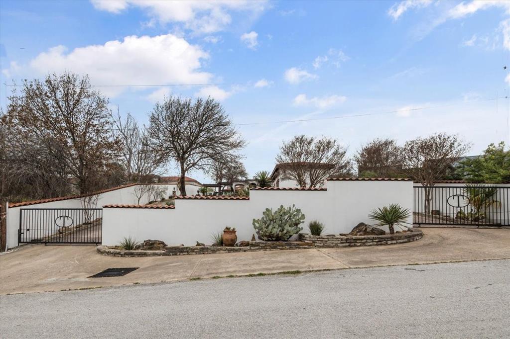 8300 Samora Court Property Photo 38