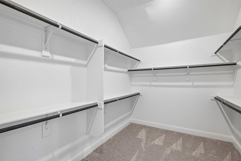 208 Oakcrest Drive Property Photo 26