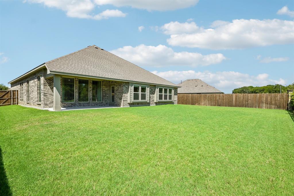 208 Oakcrest Drive Property Photo 28