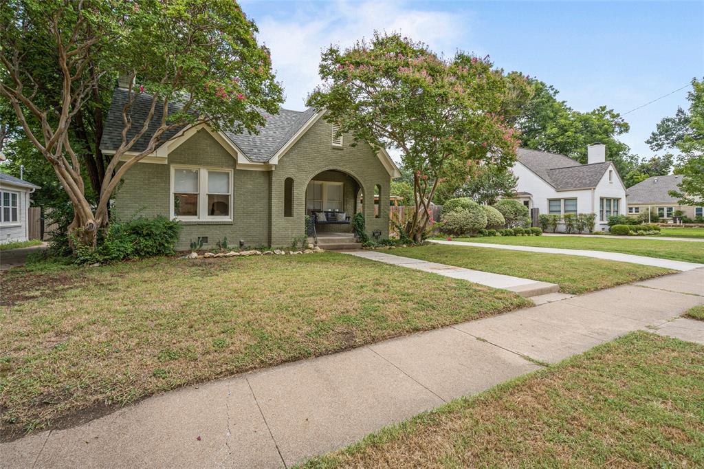 3225 Greene Avenue Property Photo 2