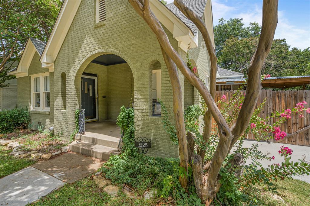 3225 Greene Avenue Property Photo 4