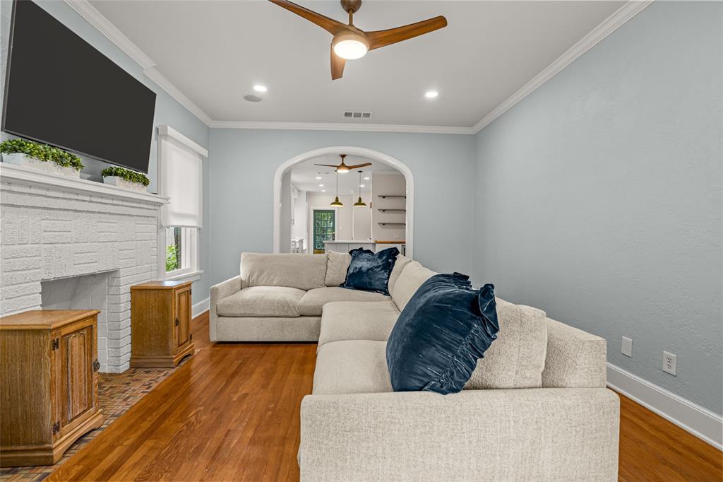 3225 Greene Avenue Property Photo 10