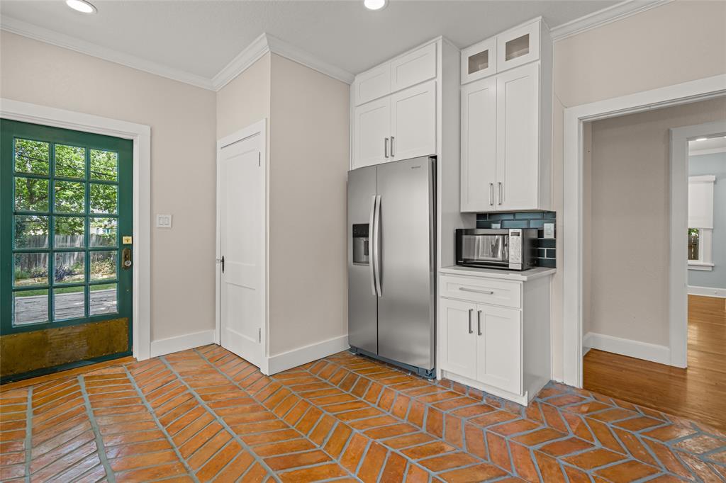 3225 Greene Avenue Property Photo 21