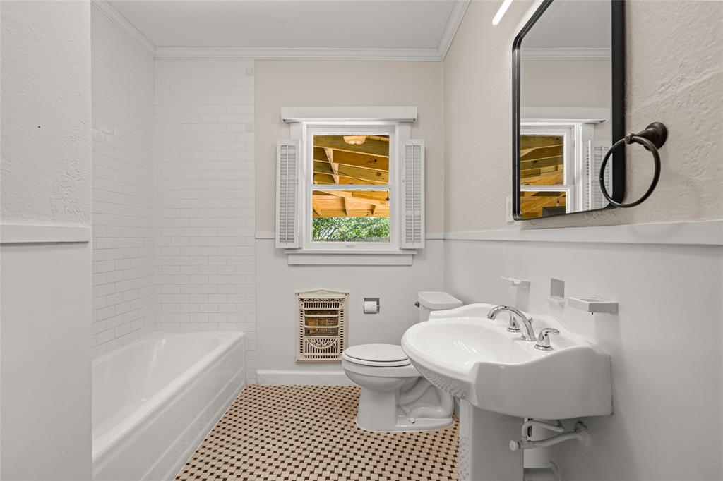 3225 Greene Avenue Property Photo 30