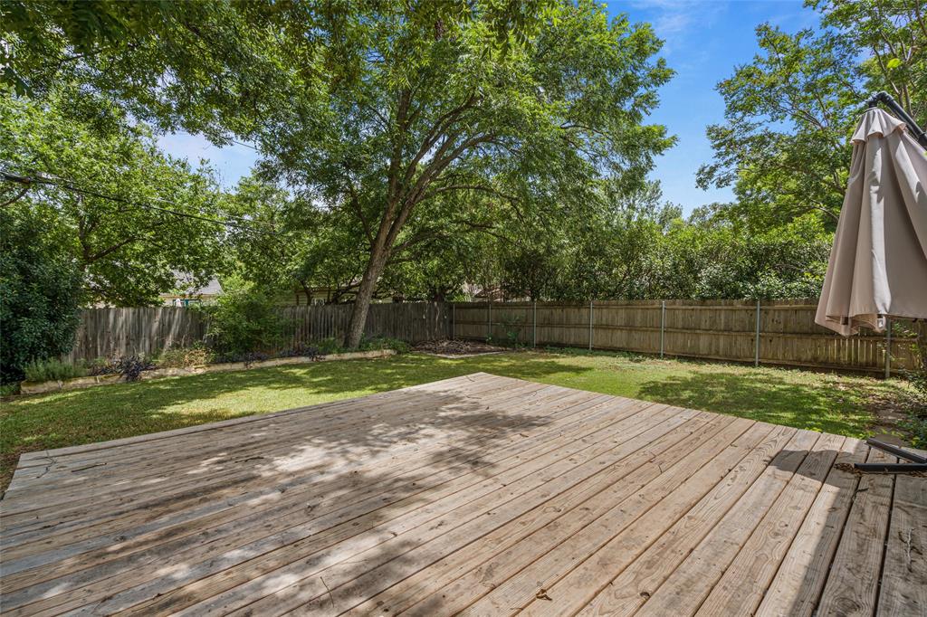 3225 Greene Avenue Property Photo 32