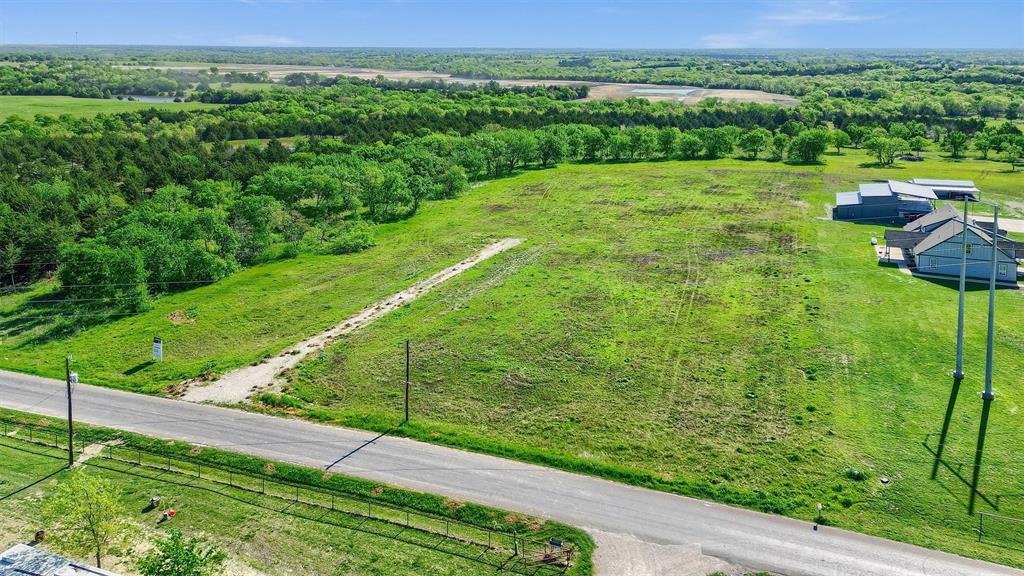 2554 Bennett Road Property Photo 5
