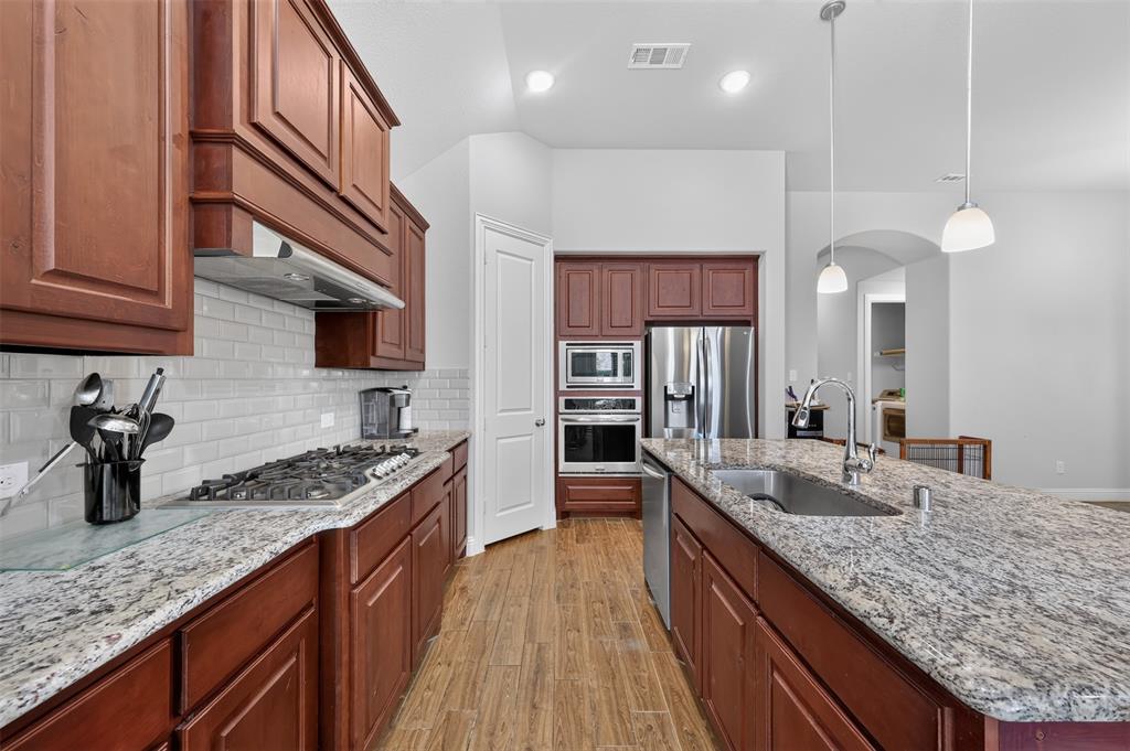 14917 Gentry Drive Property Photo 8