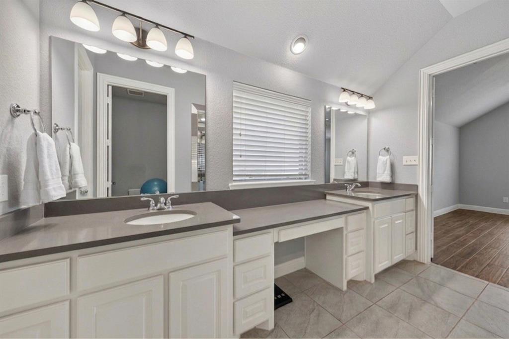 14917 Gentry Drive Property Photo 14