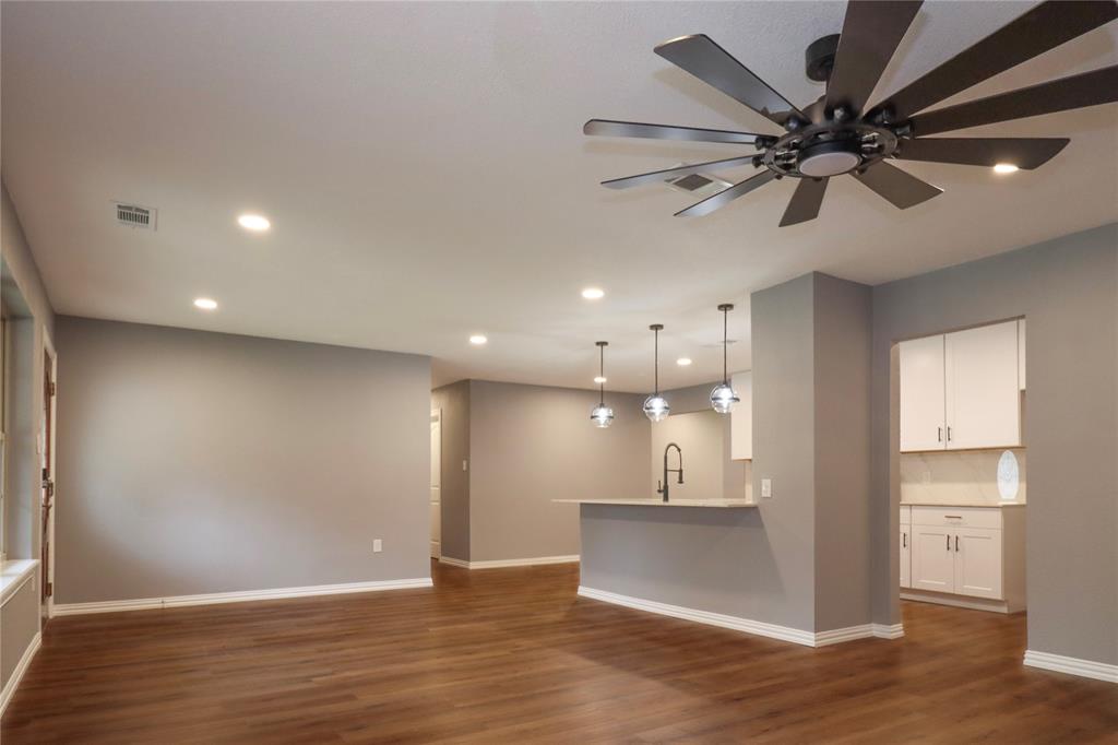 2114 Handley Street Property Photo 8