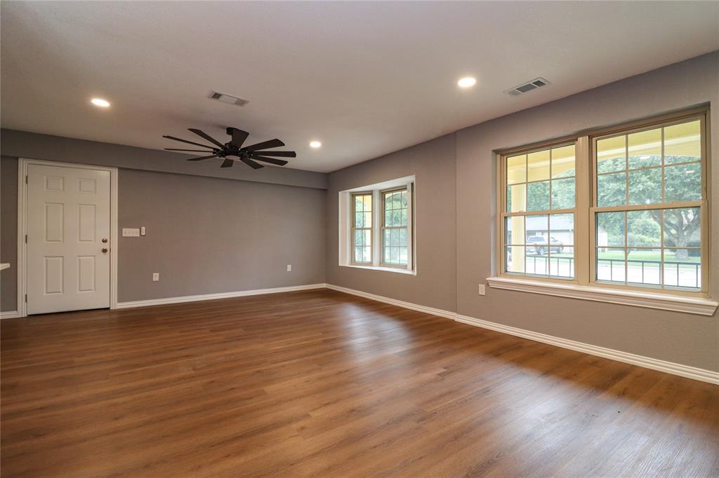 2114 Handley Street Property Photo 10