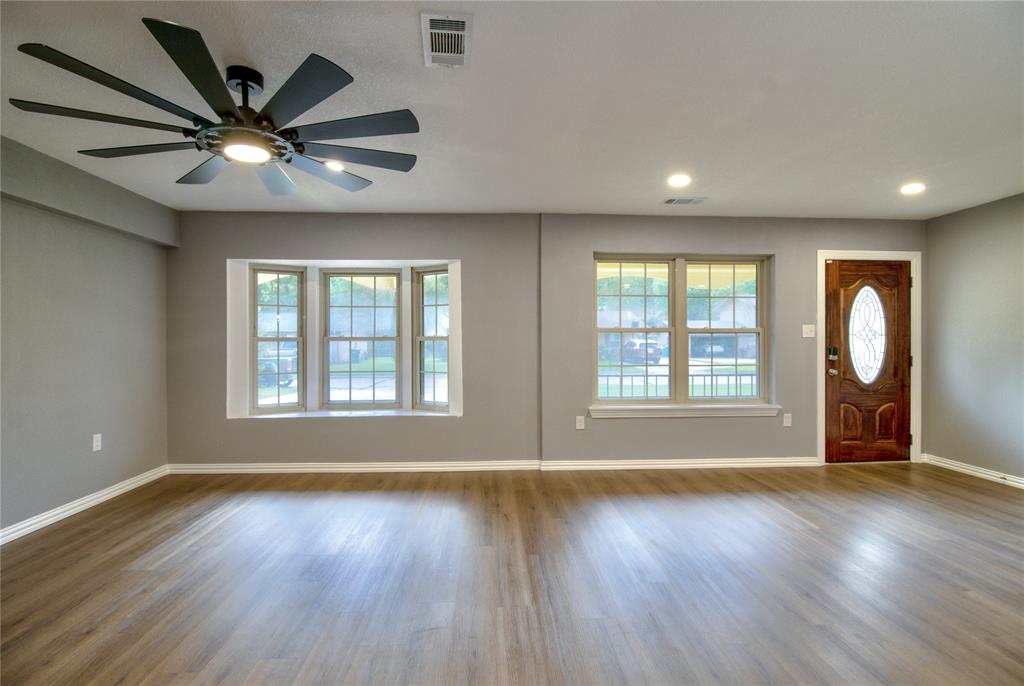2114 Handley Street Property Photo 11