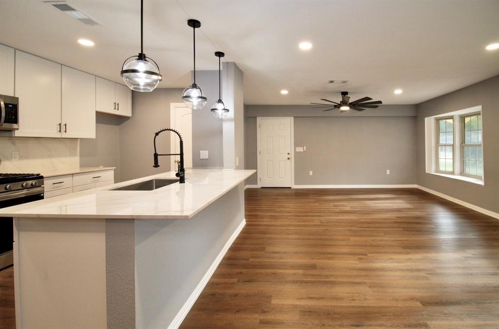 2114 Handley Street Property Photo 14