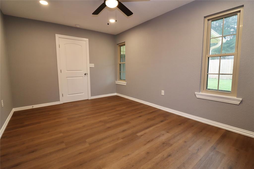 2114 Handley Street Property Photo 23