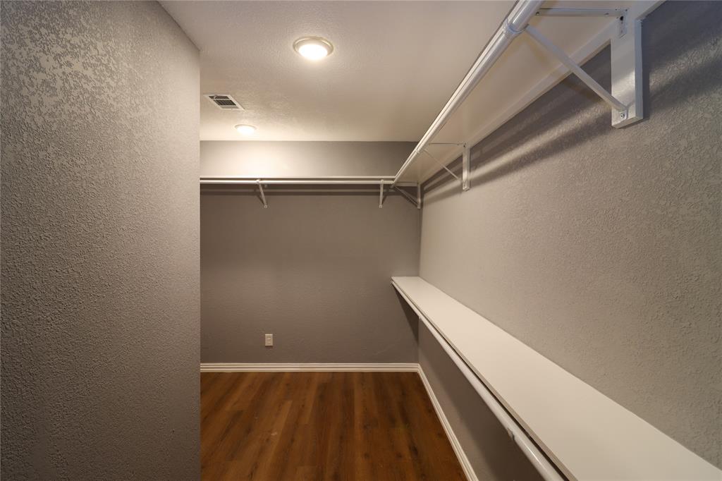 2114 Handley Street Property Photo 27