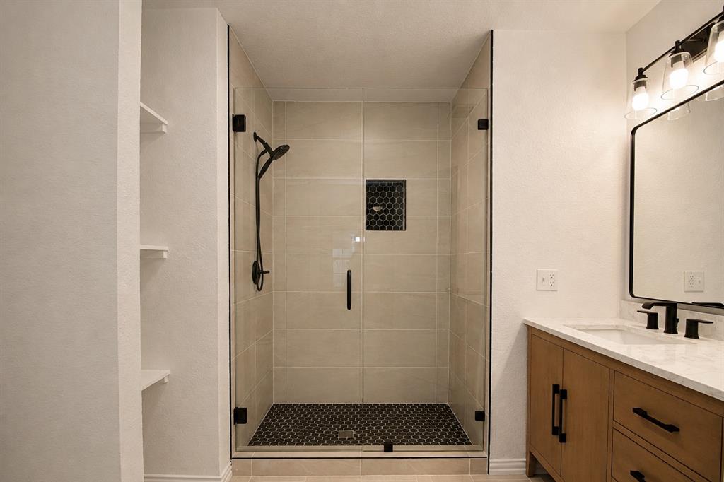 2114 Handley Street Property Photo 31
