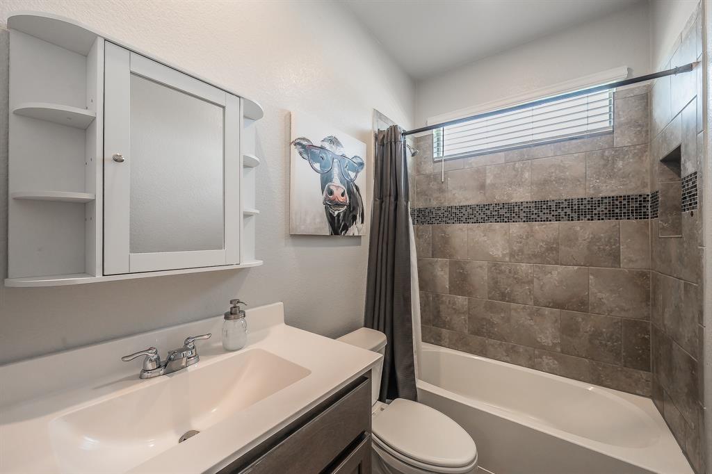 15901 Charing Cross Drive Property Photo 25