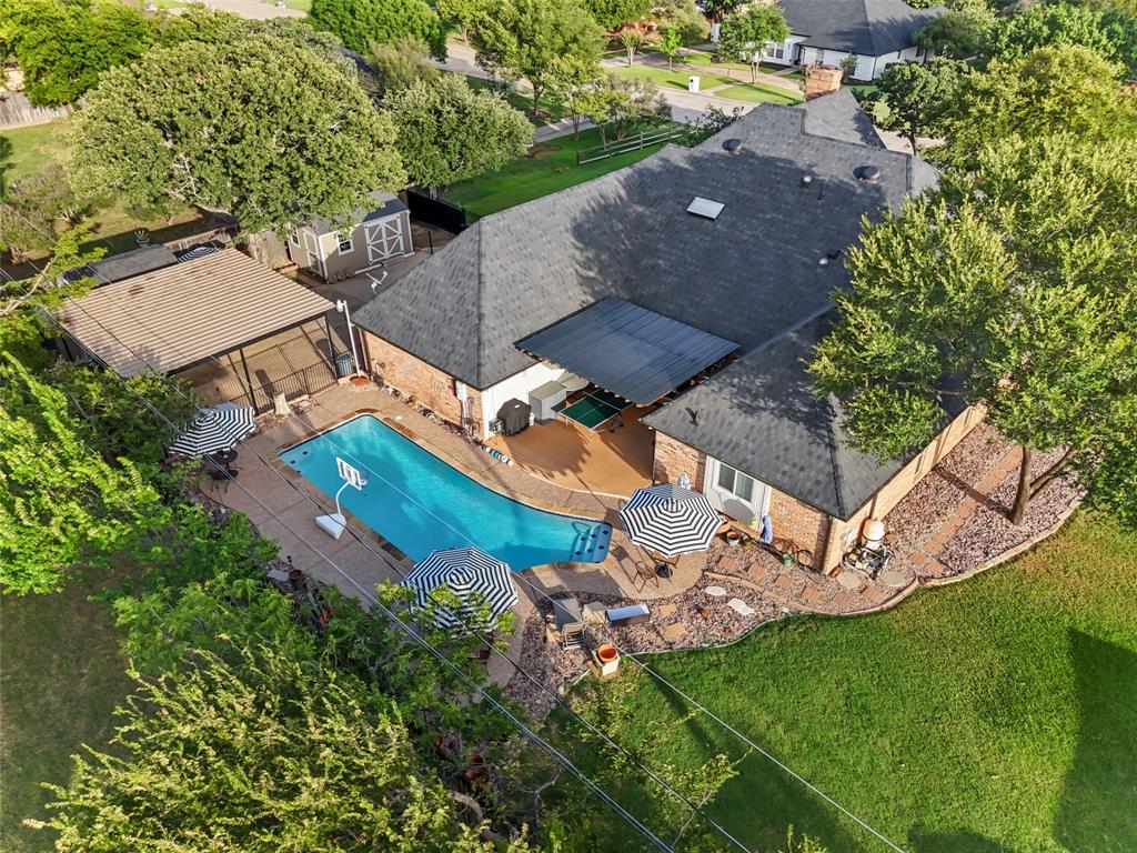 809 Shady Creek Drive Property Photo 1