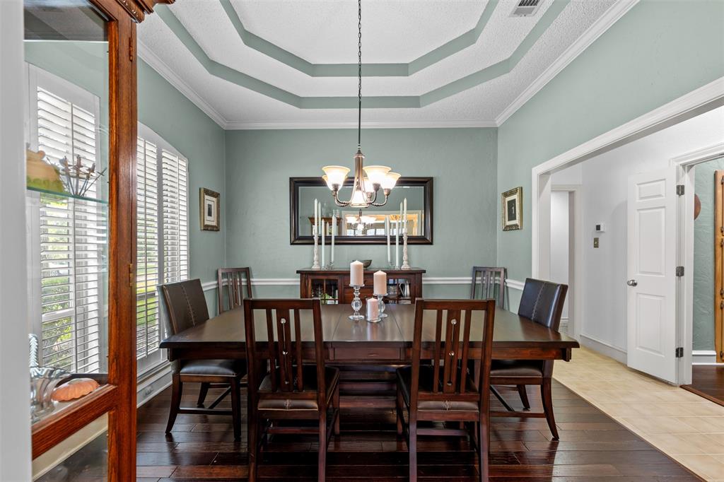 809 Shady Creek Drive Property Photo 11