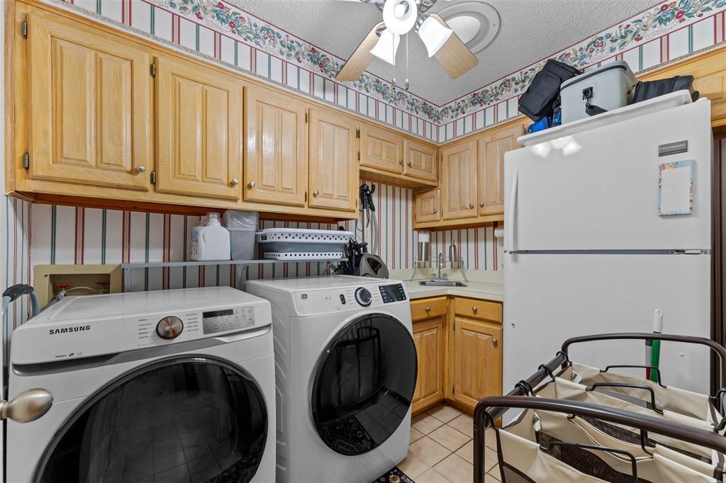 809 Shady Creek Drive Property Photo 30
