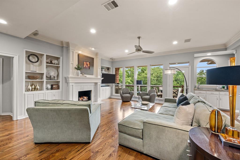 2108 Stonehaven Drive Property Photo 8