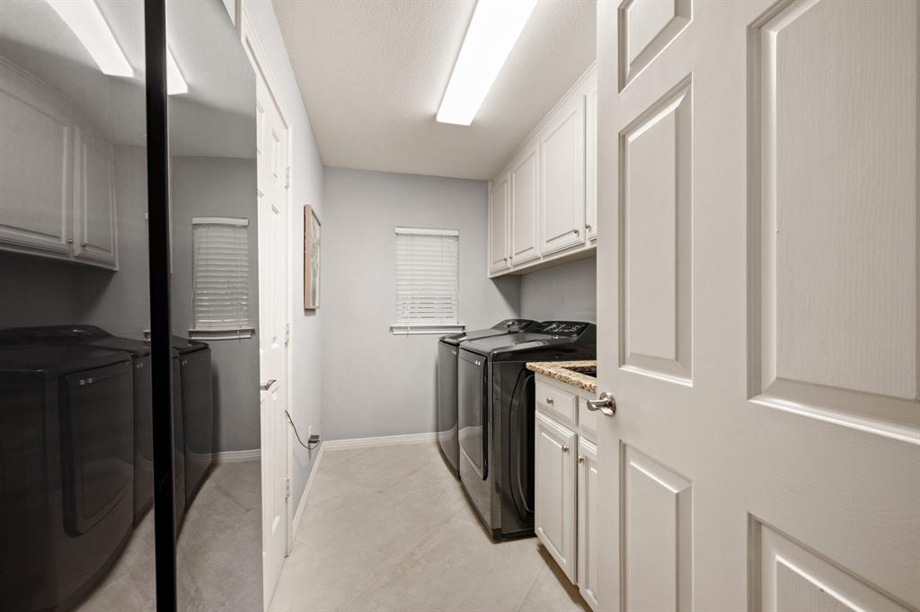 2108 Stonehaven Drive Property Photo 16
