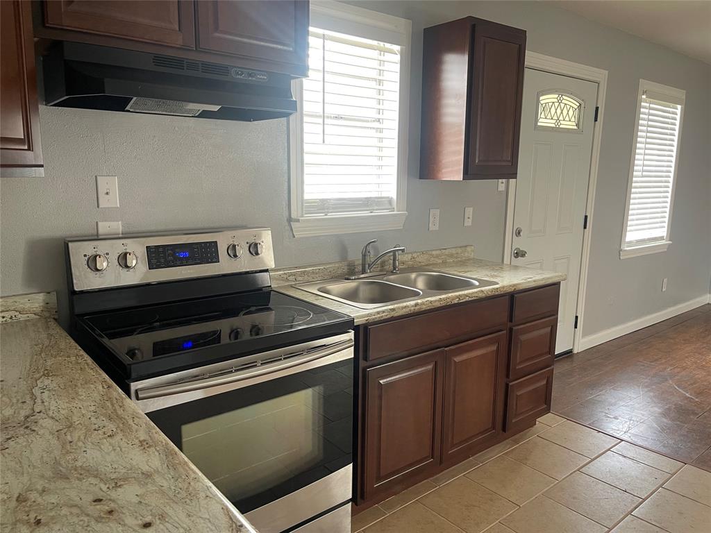 304 Front Street Property Photo 1