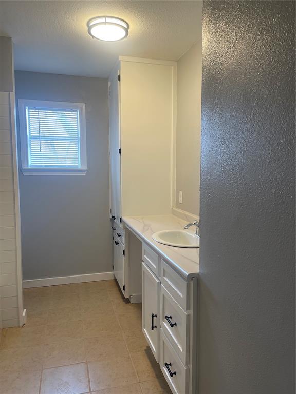 304 Front Street Property Photo 4