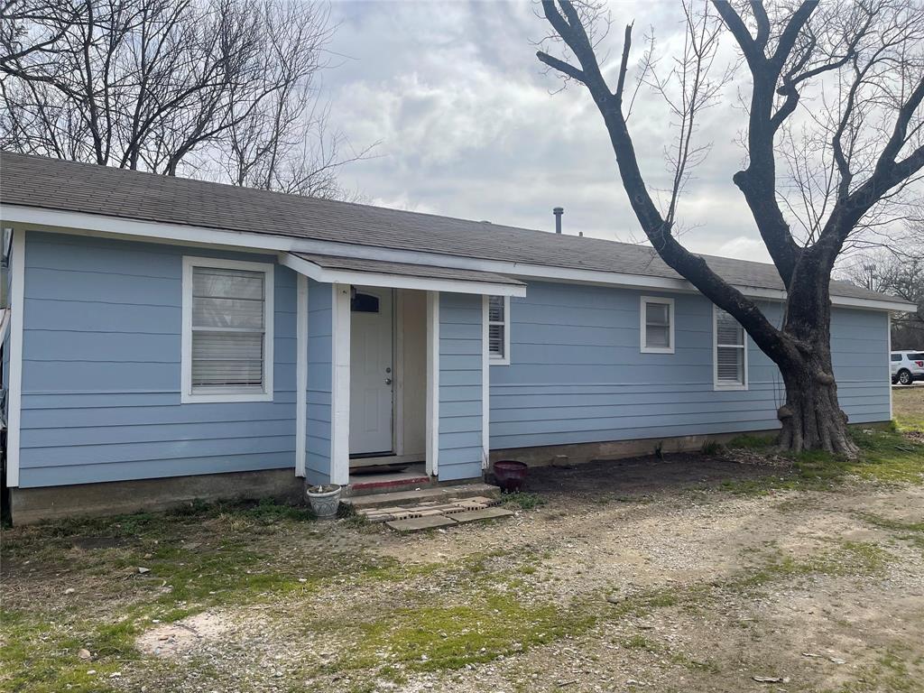 304 Front Street Property Photo 13