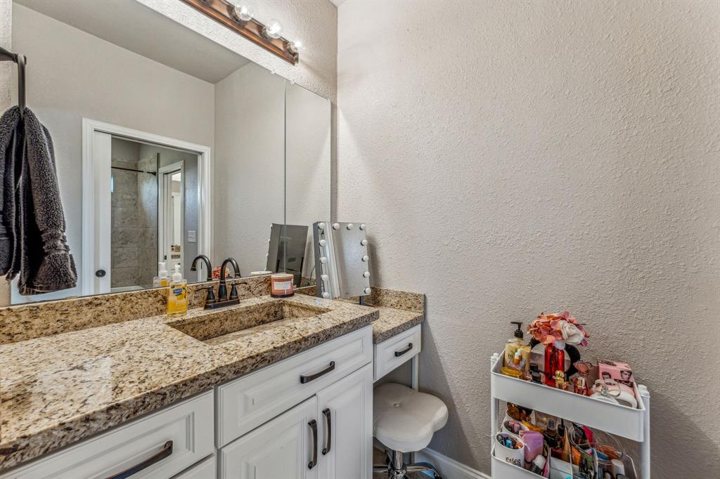 2350 Lakeside Drive Property Photo 31